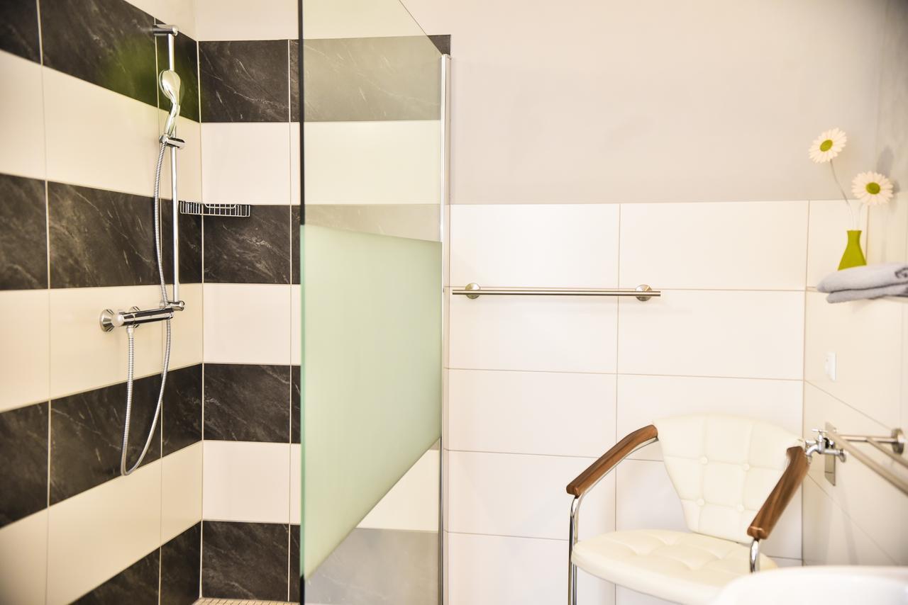 Ferienwohnung Schwarz & Weiss Eisenach Luaran gambar